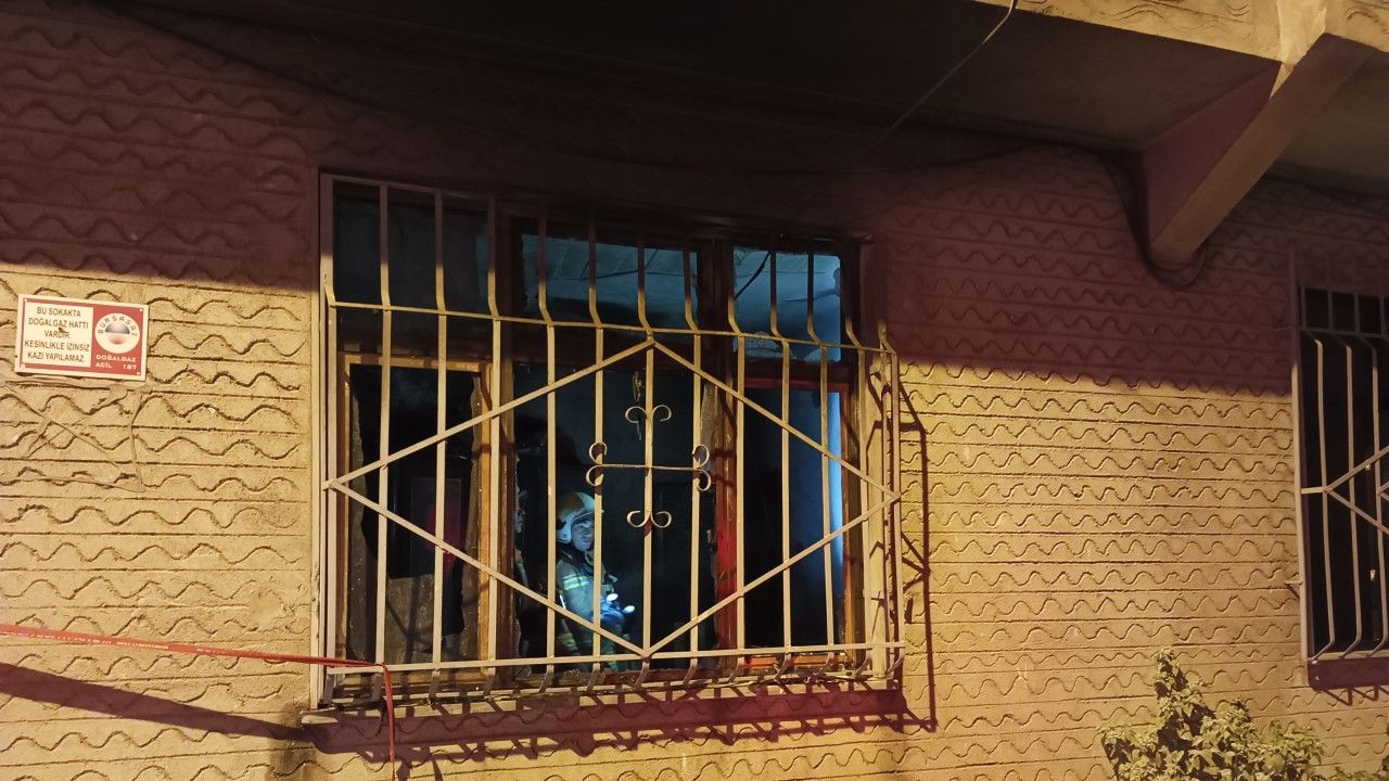 Bursa'da ev yangını; yatağa bağımlı hasta ağır yaralandı