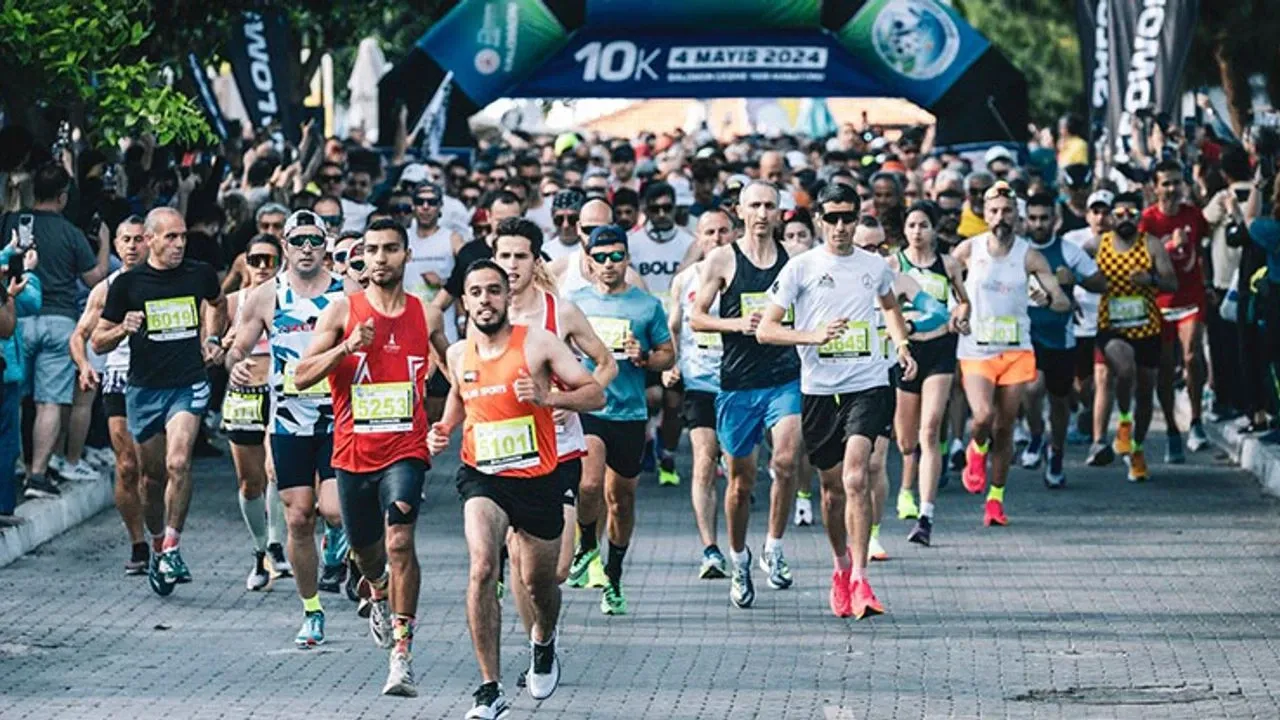 Salomon Çeşme Maratonu için geri sayım başladı
