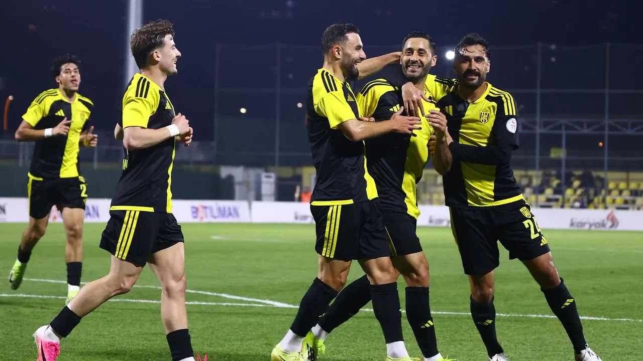 Dikkat çeken haber: Aliağa FK üst üste 5'inci galibiyetle liderliğe yükseldi