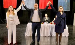 CHP İzmir Gençlik Kolları’nda değişim rüzgarı: Ruhsar Selis Çelik başkan seçildi