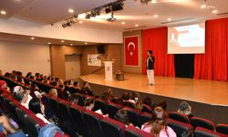 Çiğli Belediyesi'nden "Kişisel Hikaye Anlatıcılığı ve Kendini Sevme" semineri