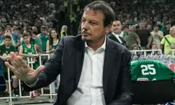 Ergin Ataman'dan bir derbi zaferi daha