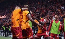 Galatasaray derbide güldü! Beşiktaş ilk mağlubiyetini aldı