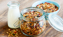 Ev yapımı Granola ile sağlıklı kahvaltılar!