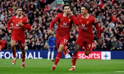 Liverpool Chelsea’yi 2-1 mağlup ederek liderliğini sürdürdü