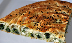Ispanaklı börek tarifi: En lezzetli ıspanaklı börek tarifi