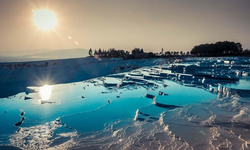 Pamukkale Travertenleri: Milyonlarca yılın eseri