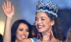 Azra Akın Miss World güzellik ödülünü ne zaman kazandı?