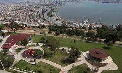 İzmir Bayraklı Belediyesi Teras Park: Körfez manzarasının tadını çıkarın!