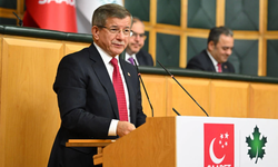 Ahmet Davutoğlu kürsüde ağladı: 5 canın hesabını nasıl vereceğiz?