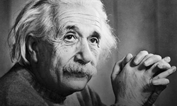 Albert Einstein kimdir?