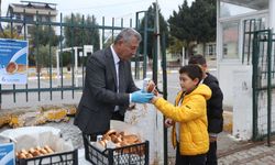 Güzelbahçe Belediyesi'nden miniklere günaydın sürprizi: Eğitime kahvaltıyla başlangıç