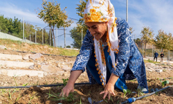 İzmir Büyükşehir Belediyesi kadınlara destek olmaya devam ediyor