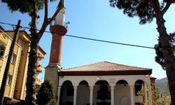 İzmir Kınık'ta 1314 yılında yapılmış Çarşı Camii'yi biliyor musunuz?