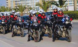 İzmir Motosikletli Polis Timleri suçlulara göz açtırmıyor