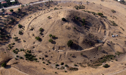 İzmir Bergama'nın görkemli Yığma Tepe Tümülüsü!