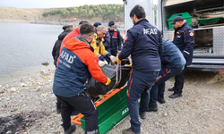 Barajda kimliği belirsiz bir erkek cesedi bulundu