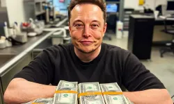 Elon Musk artık dünyada tek: 400 milyar dolar ile zirvede