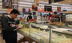 İzmir'de fahiş fiyatlara karşı market denetimi yapıldı