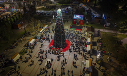 İzmir Karşıyaka "Yeni Yıl Pazarı" büyük ilgi gördü