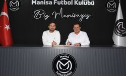 Manisa Futbol Kulübü’nde imzalar atıldı