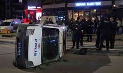 Polis aracı ile otomobil çarpıştı: 1’i ağır, 6 yaralı!