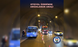 İzmir Bayraklı Tünelleri'nde araç arızası: Trafik sıkışık!