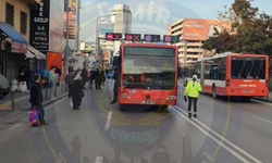 İzmir Konak'ta ESHOT arızası: Trafik sıkıştı!