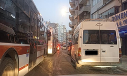 İzmir Konak'ta trafik çilesi: Çift şerit tek şeride dönüyor!