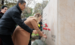 Nazım Hikmet, İzmir Konak'ta anıldı