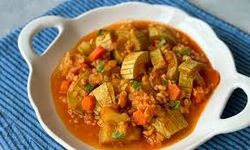 En pratik tavuklu salata tarifi