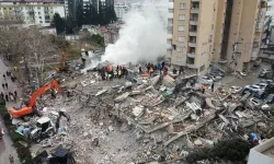 İzmir'de yıkılan okullar hâlâ yapılmadı: Binlerce öğrenci mağdur