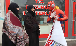 İzmirli Örümcek Adam, Türkiye'nin her köşesini geziyor
