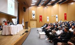 Karabağlar'da yaşlılara bilinçli yaşam seminerleri