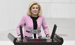 AK Parti İzmir Milletvekili Şebnem Bursalı dünya evine girdi