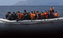 Çeşme açıklarında 36 düzensiz göçmen yakalandı