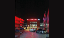 İzmir’de anne cinneti: 1 çocuk öldü, diğeri ağır yaralı