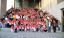 Dikili’de voleybola dev yatırım! 235 çocuk altyapıya adım attı