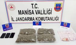 Manisa’da 4 kilo uyuşturucu ve 30 bin TL ele geçirildi