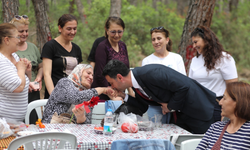 Bayraklı’da Anneler Günü Coşkusu