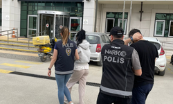 İzmir Polisi'nden uyuşturucu operasyonu: 5 gözaltı, 2 tutuklama