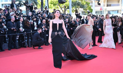 Ebru Yaşar Cannes’a damga vurdu