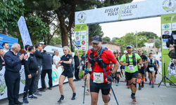 Efeler Yolu’nda ilk kez ultra trail heyecanı: 6 ülkeden 256 sporcu doğayla yarıştı