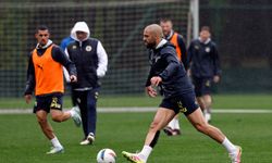 Mourinho yönetiminde Fenerbahçe antrenmanı tamamlandı