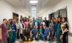 Prof. Dr. Yaşam Kemal Akpak ve ekibi İzmir Şehir Hastanesi'nde fark yaratıyor