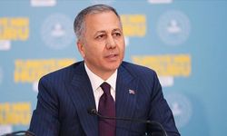 Bakan Yerlikaya: Ambulansa yol vermeyen 3 sürücüye ceza ve araç men