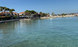 Çeşme’nin kalabalığından uzak bir yer: Yıldızburnu Küçük Halk Plajı!