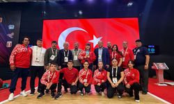 Fatmagül Çevik halterde dünya şampiyonu oldu