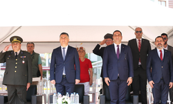 Narlıdere, 19 Mayıs'ı Demokrasi Meydanı'nda coşkuyla kutladı