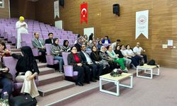 Otizmli çocuklar ve annelerine ücretsiz diş taraması yapıldı